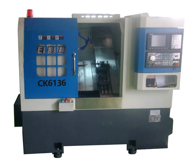 CK6136B ∠30斜床身排刀式 數控車床（標準配置 排刀機）